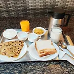 Goroomgo Basera Inn Puri Near Sea Beach