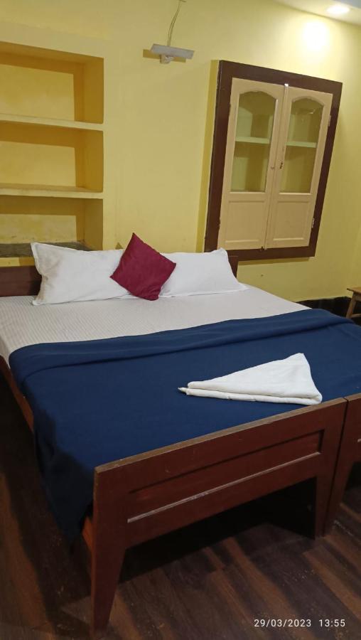 Goroomgo Basera Near Sea Hotel Puri