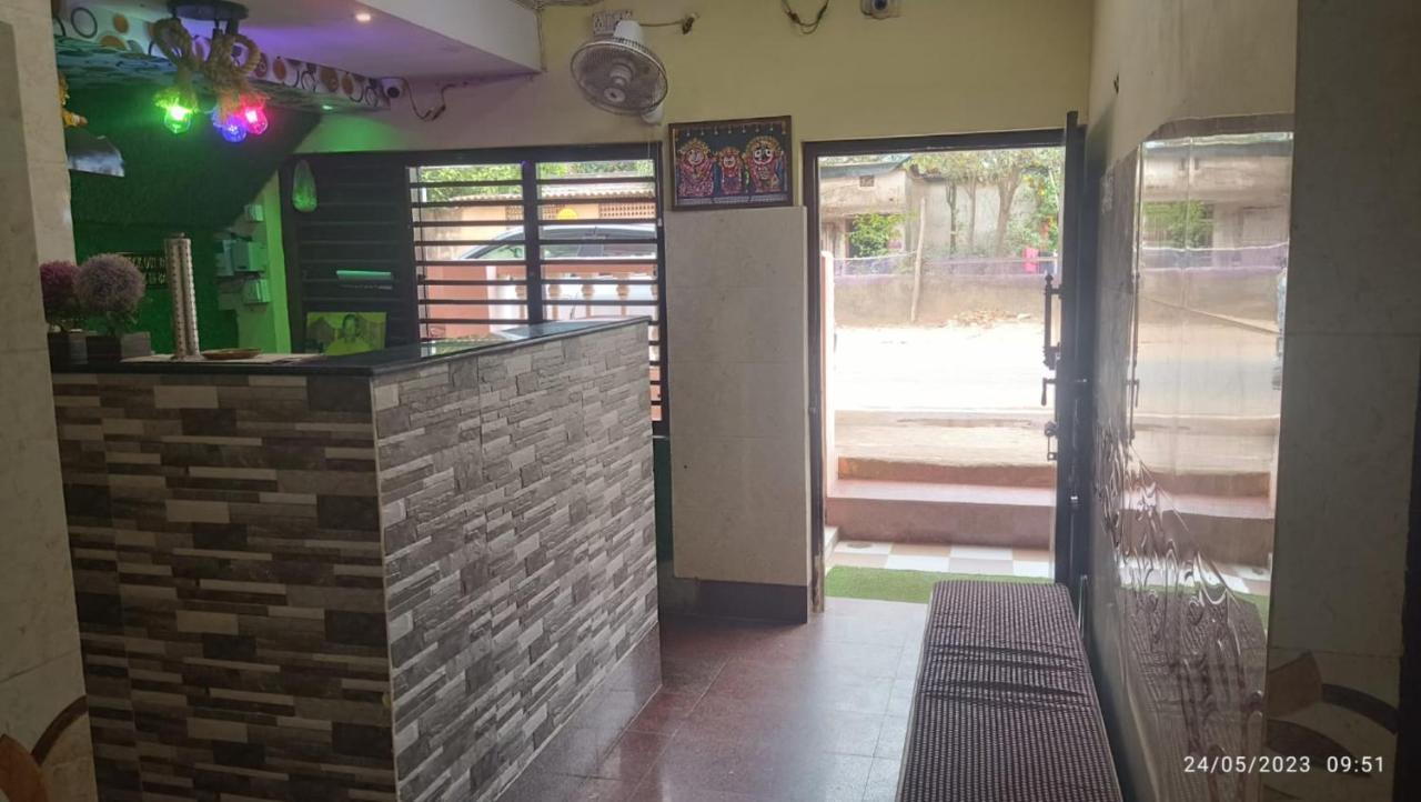 Goroomgo Basera Near Sea Hotel